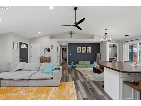 87568 Esprit Court Veneta OR 97487