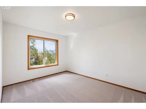 15164 NW Fawnlily Drive Portland OR 97229
