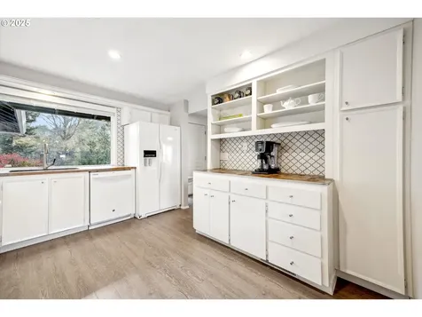 15735 SW Springfield Lane Beaverton OR 97007