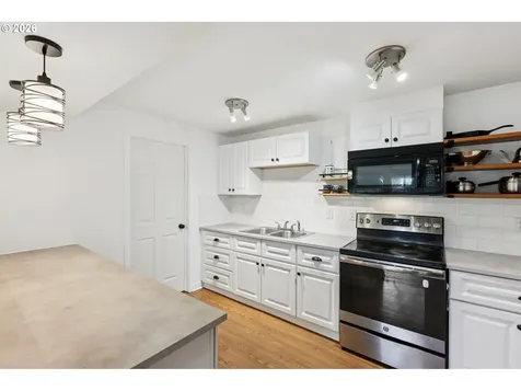 1403 NE 65th Street Vancouver WA 98665