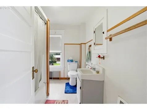 335 SE Baker Street Mcminnville OR 97128