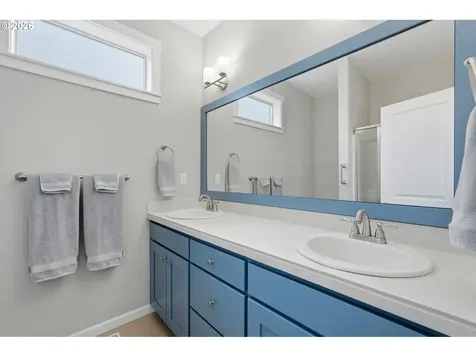 3940 N Grace Drive Newberg OR 97132