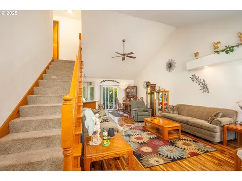 5282 Sugarpine Circle Eugene OR 97402