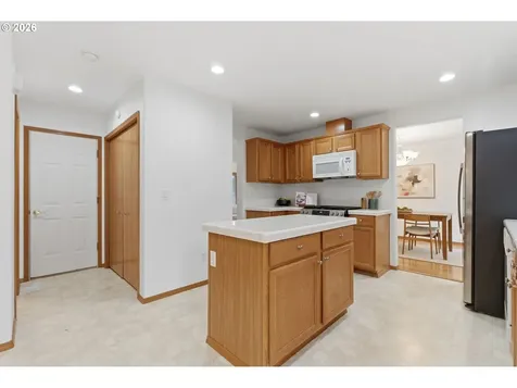 3463 SE Mccartney Lane Milwaukie OR 97267