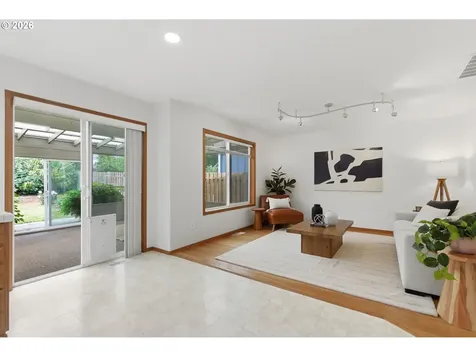 3463 SE Mccartney Lane Milwaukie OR 97267