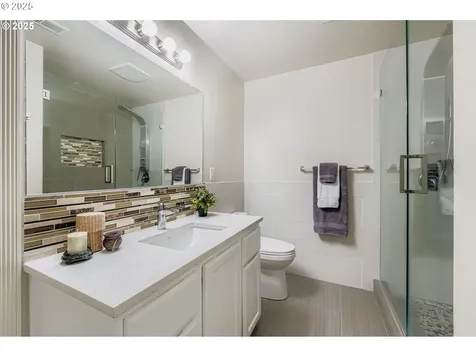 7238 NE Shaleen Street Hillsboro OR 97124