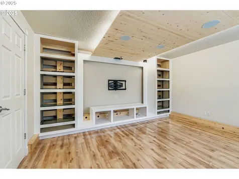 7238 NE Shaleen Street Hillsboro OR 97124
