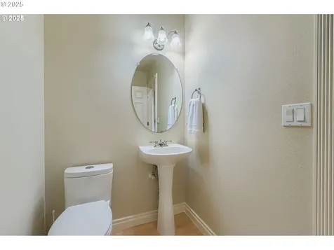 7238 NE Shaleen Street Hillsboro OR 97124