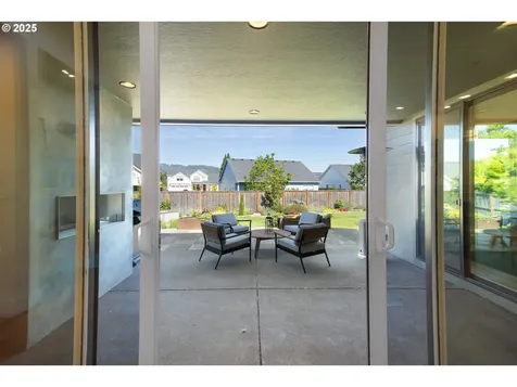 3467 Quail Meadow Way Eugene OR 97408