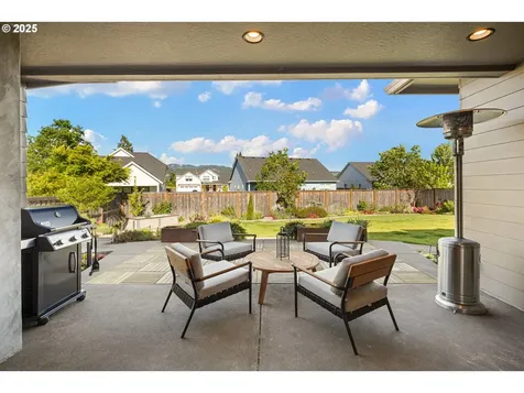 3467 Quail Meadow Way Eugene OR 97408
