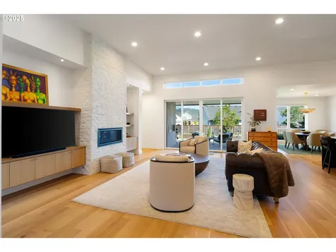 3467 Quail Meadow Way Eugene OR 97408