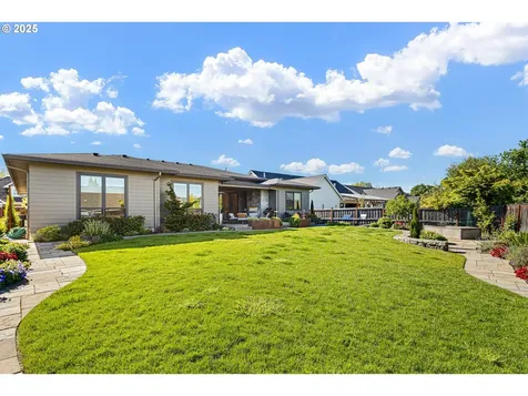3467 Quail Meadow Way Eugene OR 97408
