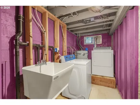 231 NE 10th Avenue Canby OR 97013