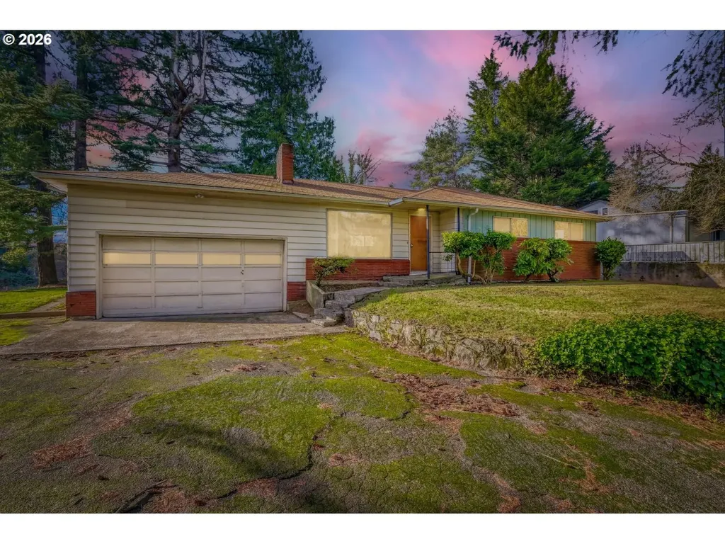 6615 SW Canyon Drive Portland OR 97225