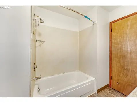 6615 SW Canyon Drive Portland OR 97225