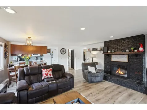 4116 Rosewood Street Longview WA 98632