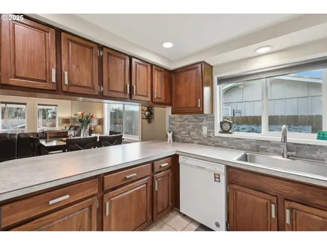 4116 Rosewood Street Longview WA 98632