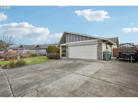 4116 Rosewood Street Longview WA 98632
