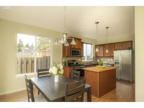 7921 SE 45th Avenue Portland OR 97206