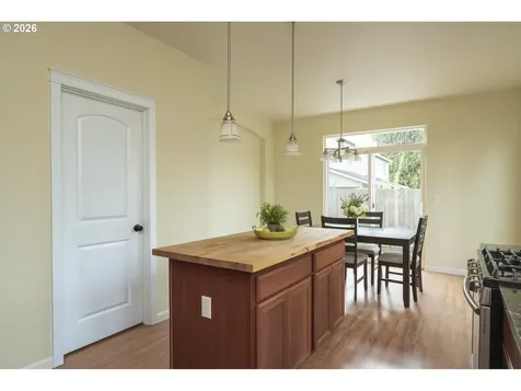 7921 SE 45th Avenue Portland OR 97206