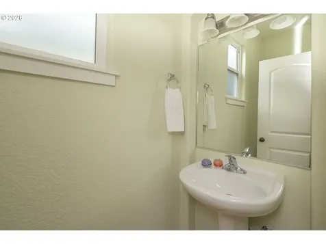 7921 SE 45th Avenue Portland OR 97206