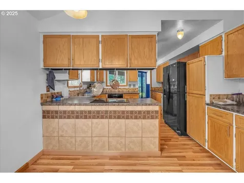 7650 Old Pacific Highway N Castle Rock WA 98611