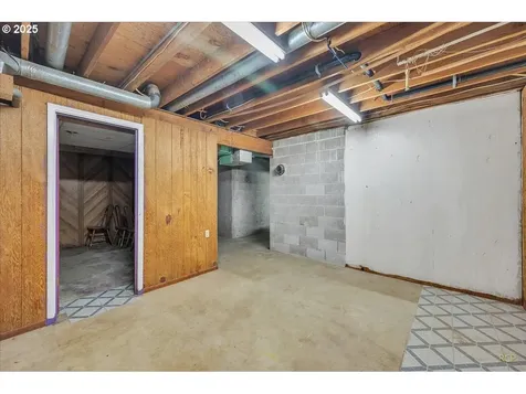 7650 Old Pacific Highway N Castle Rock WA 98611