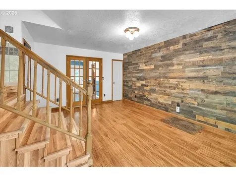 7650 Old Pacific Highway N Castle Rock WA 98611