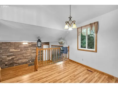 7650 Old Pacific Highway N Castle Rock WA 98611