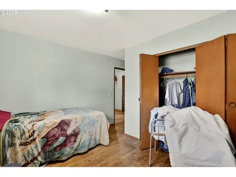 4715 SE 94th Avenue Portland OR 97266