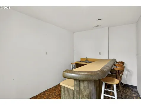 4715 SE 94th Avenue Portland OR 97266