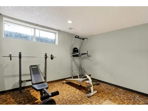 4715 SE 94th Avenue Portland OR 97266