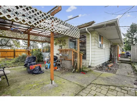 4715 SE 94th Avenue Portland OR 97266