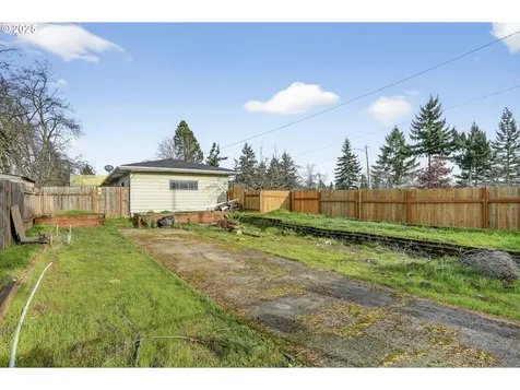 4715 SE 94th Avenue Portland OR 97266