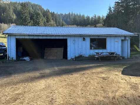 10055 Fairview Road Tillamook OR 97141