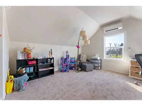 3715 Monroe Avenue NE Salem OR 97301