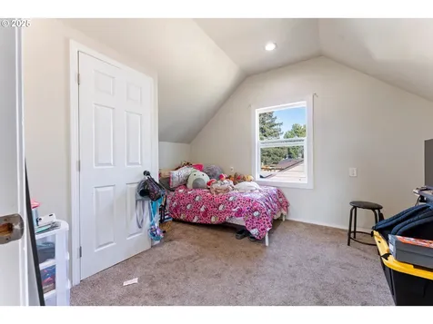 3715 Monroe Avenue NE Salem OR 97301