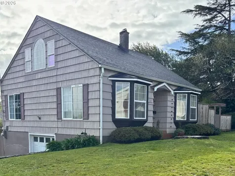 1011 Ingersoll Street Coos Bay OR 97420