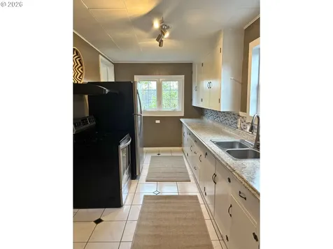 1011 Ingersoll Street Coos Bay OR 97420