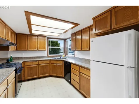 2744 Dayna Lane Eugene OR 97408