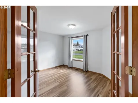 2744 Dayna Lane Eugene OR 97408