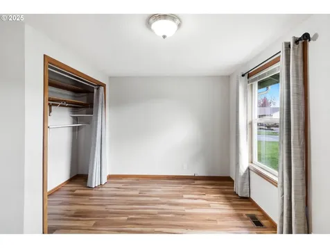 2744 Dayna Lane Eugene OR 97408