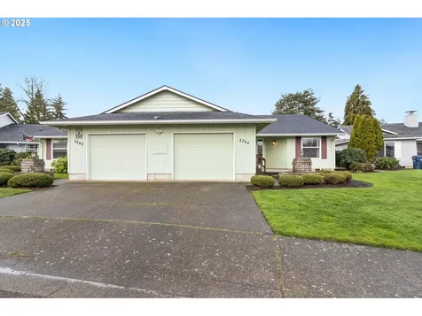 2744 Dayna Lane Eugene OR 97408