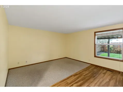 2744 Dayna Lane Eugene OR 97408