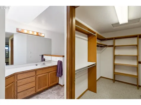 2744 Dayna Lane Eugene OR 97408