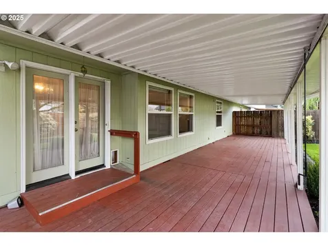 2744 Dayna Lane Eugene OR 97408