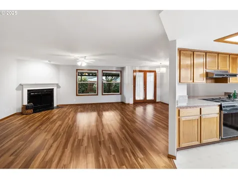 2744 Dayna Lane Eugene OR 97408