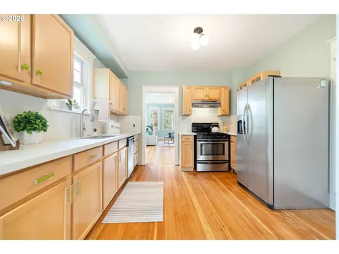 4310 SE 52nd Avenue Portland OR 97206