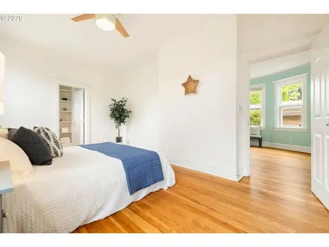 4310 SE 52nd Avenue Portland OR 97206