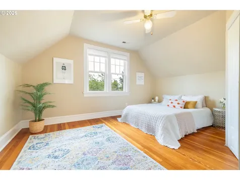 4310 SE 52nd Avenue Portland OR 97206